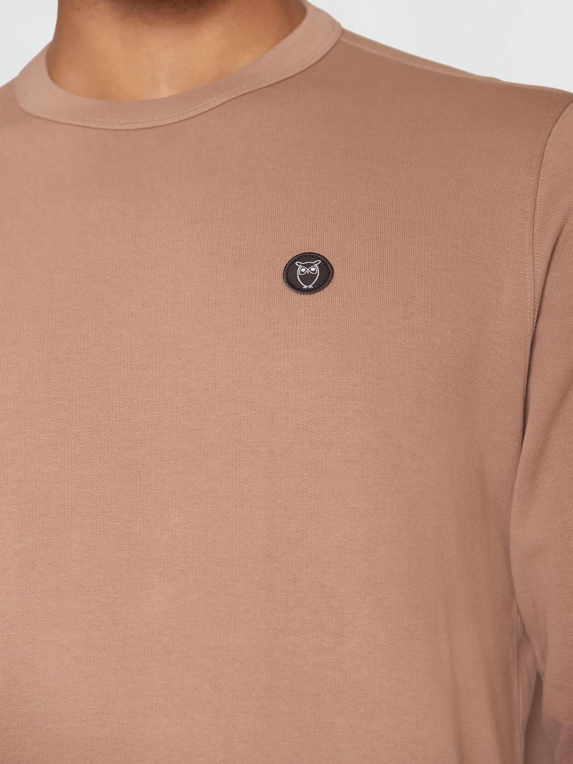 Basic badge sweat - Chocolate Malt