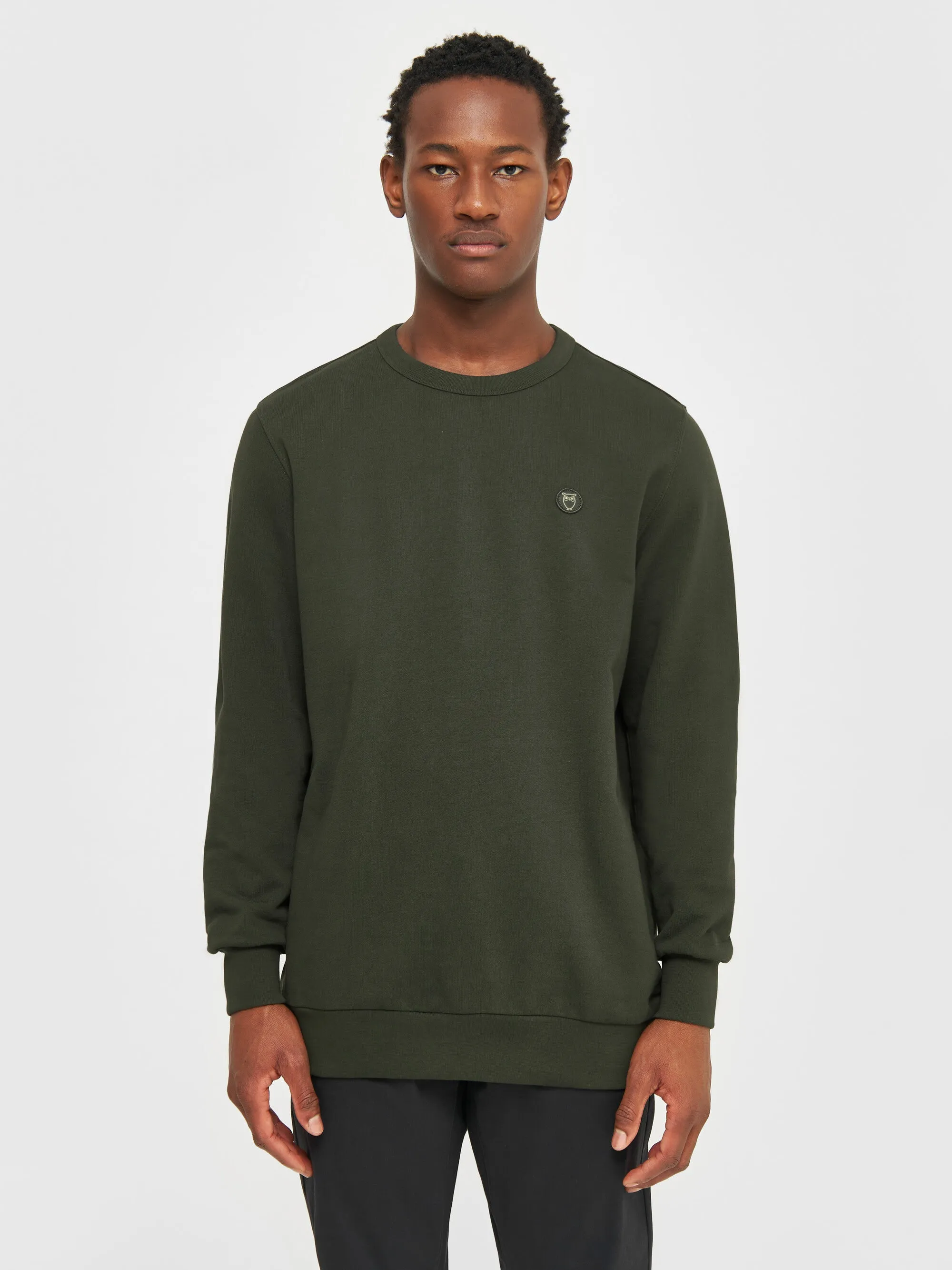 Basic badge sweat - Forrest Night